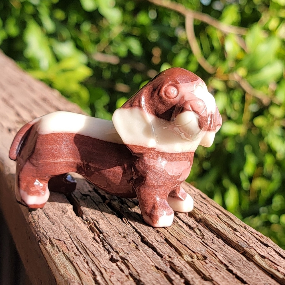 SOLD ❌️ NEW 3.16" x 2.3" CHOCOLATE CALCITE DACHSHUND DOG